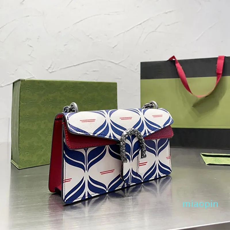 2023-Kette Crossbody Bag Clutch-Geldbörse Mode Umhängetaschen Quadratklappe Frauen Handtaschen Magnetische Schnallen Geldbeutel