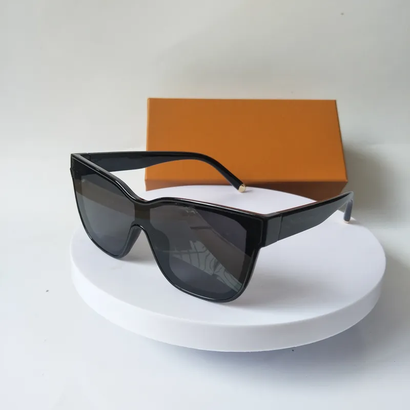 Brand Designer Cat Eye occhiali da sole Donna Vintage Black Specchio Sole occhiali Fashion Big Frame Eyewear Man Oculos