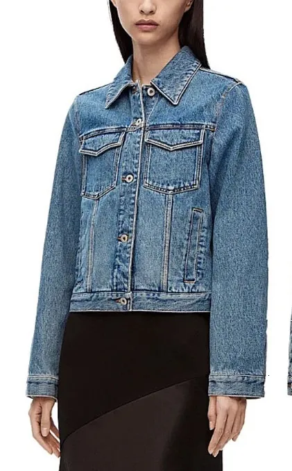 Womens Jackets 138434 Fashion Classic Trendy Luxury Design Hollow Out Patch Graved Denim Coat Jacket Lady L1 230815