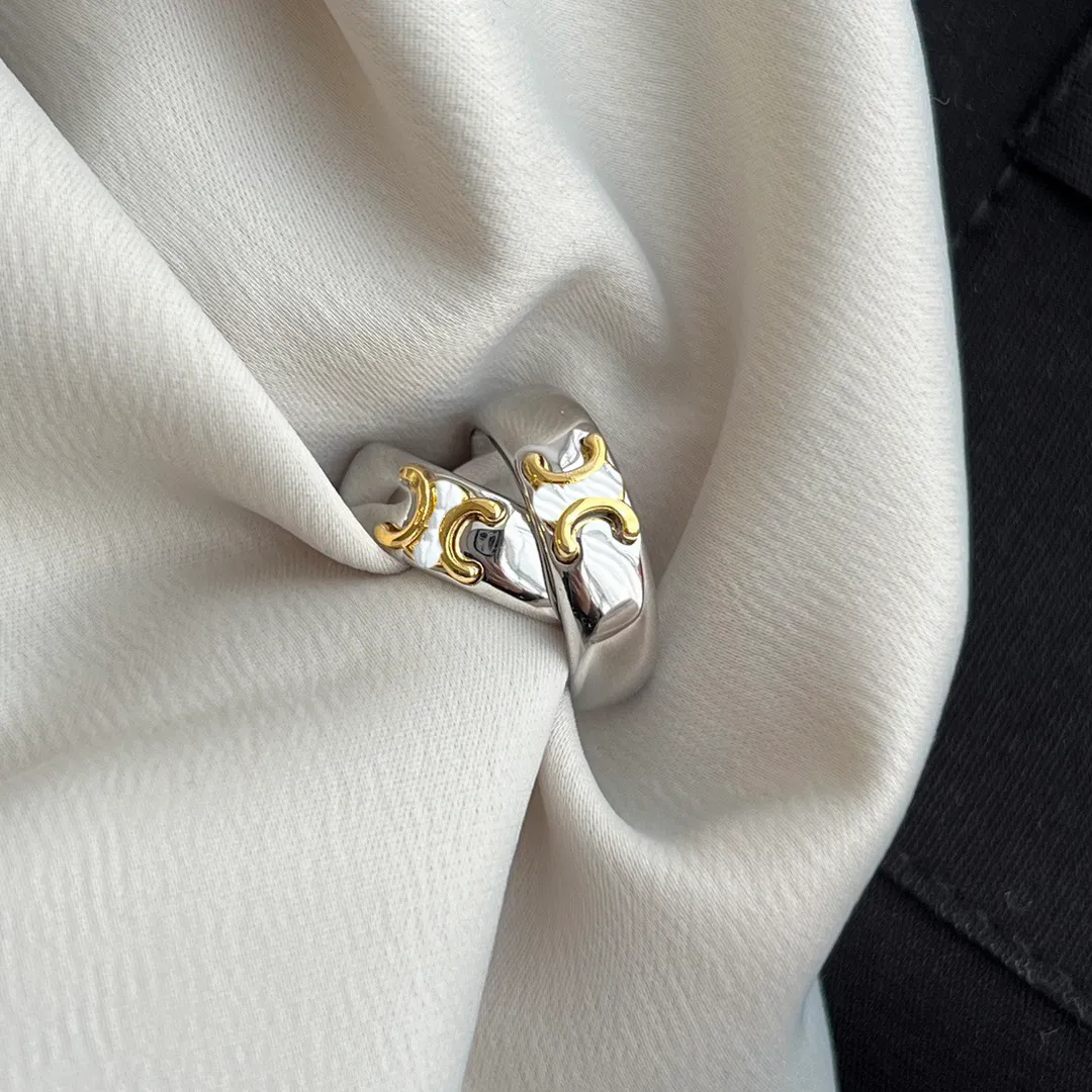 Designer ce feminino tira moda noivado amor viagens jóias de alta qualidade cobre 2023 sem fade anel de casamento com selo jz161