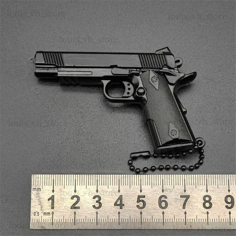 1 3 Yüksek Kaliteli Kimber 1911 Metal Model Tabancası Yazıt Anahtarı Toy Gun Minyatür Alaşım Tabanca Koleksiyonu Oyuncak Hediye Kolye T230816