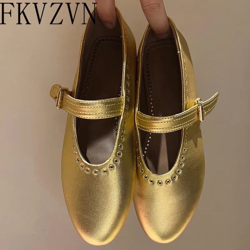 Sukienka buty moda okrągłe palce oryginalne skórzane mieszkania jedno paski buty buty buty buty buty świąteczne rozrywki złote buty dla kobiet 230815