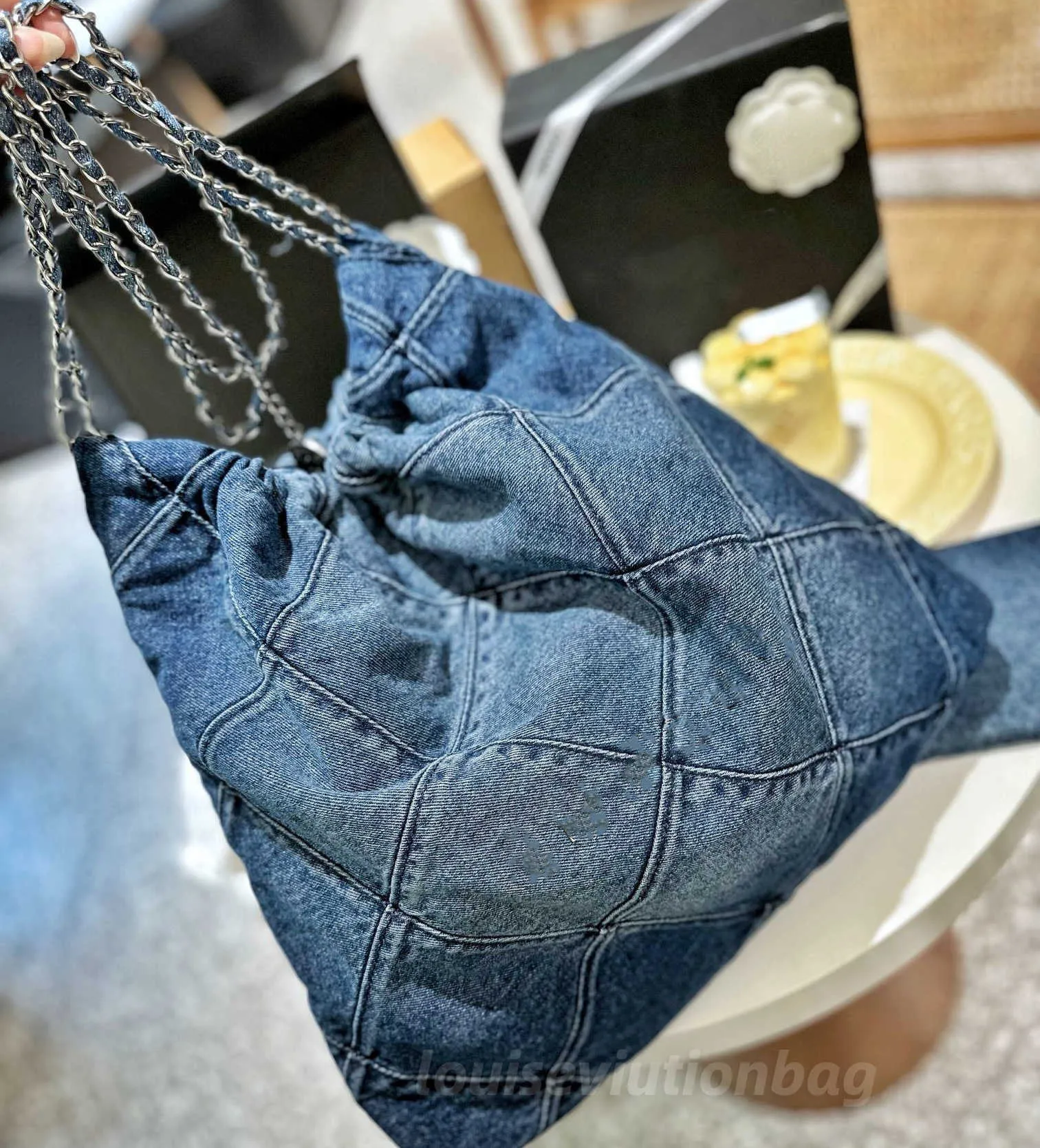 Turn Denim Jeans Into A Denim Bag · How To Sew A Denim Bag · Sewing on Cut  Out + Keep