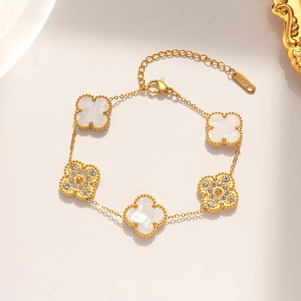 Van Clover Bracelet Luxury Designer Sieraden Vierbladarmbanden 18K Gold Plaat Agaat Diamant mode -van Love Charm Chain For Women