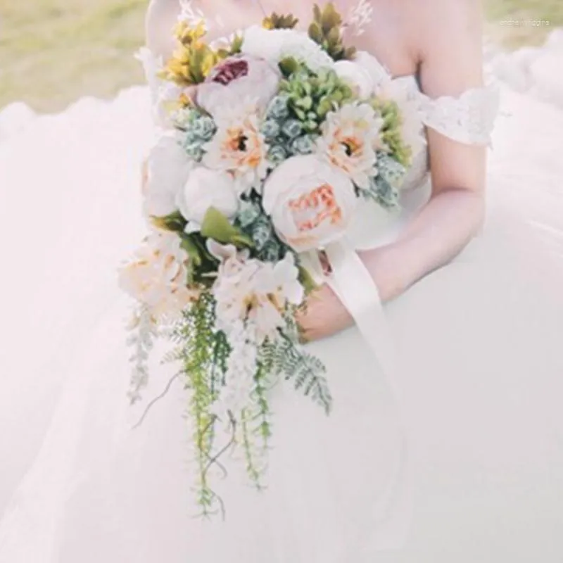 結婚式の花ブライダルブーケロマンチックな人工ブルードボーケット花嫁のためのシルクフラワーガール