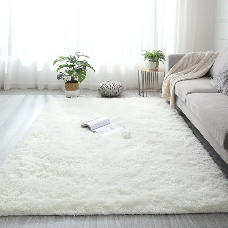 カーペットリビングルームに適した豪華なカーペット白い柔らかいふわふわカーペットベッドルームバスルーム非滑り床マットティーンルーム装飾230815