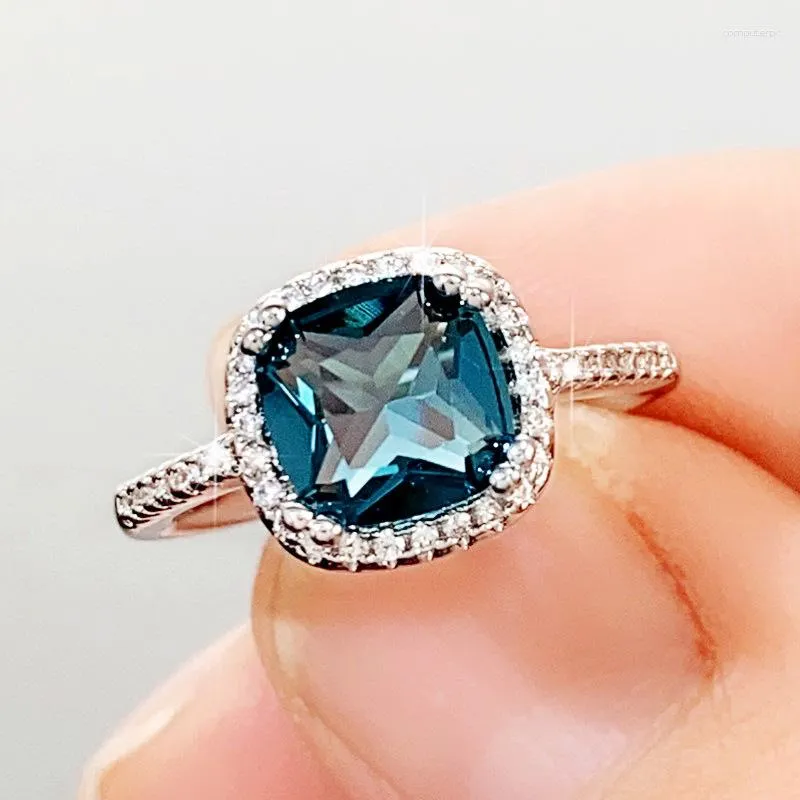 Wedding Rings Cushion Cut Blue Cubic Zirconia For Women Silver Color Temperament Elegant Lady's Accessory Trendy Jewelry