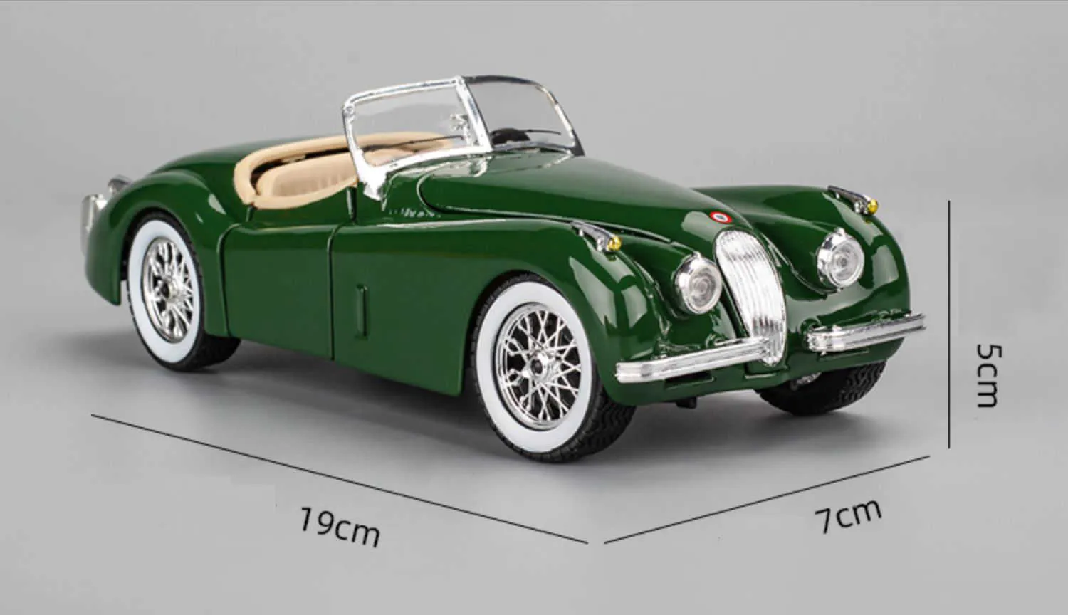 Bburago Jaguar XK 120 Roadster 1951 Green - 1:24 Scale Die-Cast Model Car With Opening Doors & Hood - View #5
