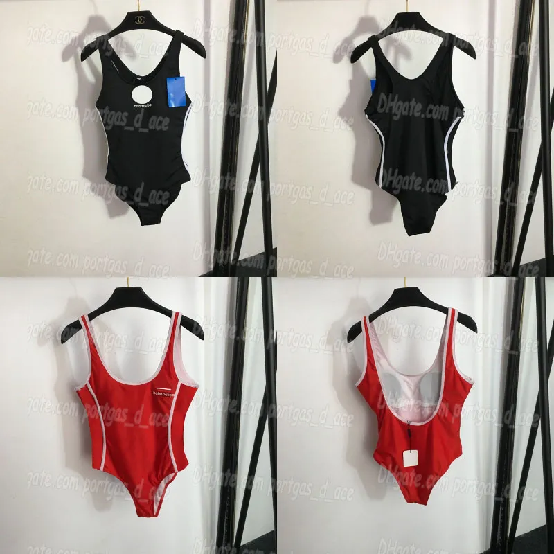 Jednoczęściowe kobiety wyściełane stroje kąpielowe Push Up Swimsuit Urocze letnie kostiumy kąpielowe