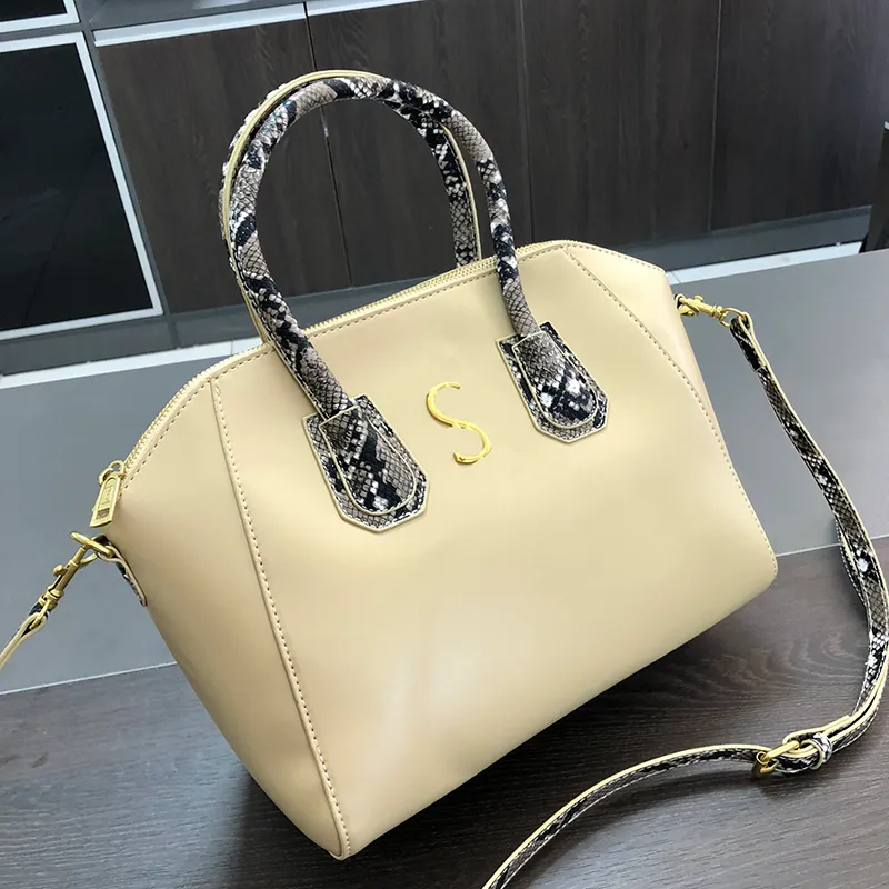 Crossbody Bag Women Chain Snakes Handbags Purse Leather Snake leather Interior Pocket Fashion Shoulder Messenger Bag CHD23081611 bluewindow