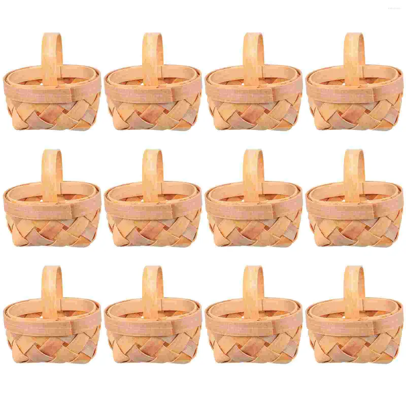 Botellas de almacenamiento 12 piezas Cestas tejidas en miniatura con manijas pequeñas con chip de madera pequeña favorita de canasta de picnic para jardín de hadas