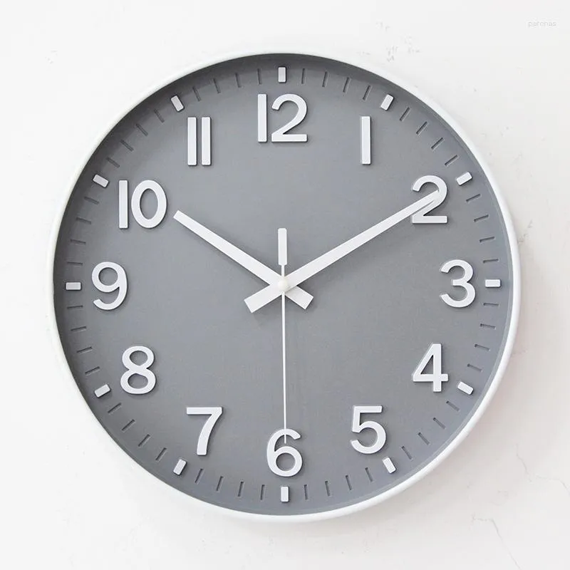 壁の時計装飾時計ホームクォーツクラシックエレガントなリビングルームギフト番号針の周りの白い寝室サート装飾