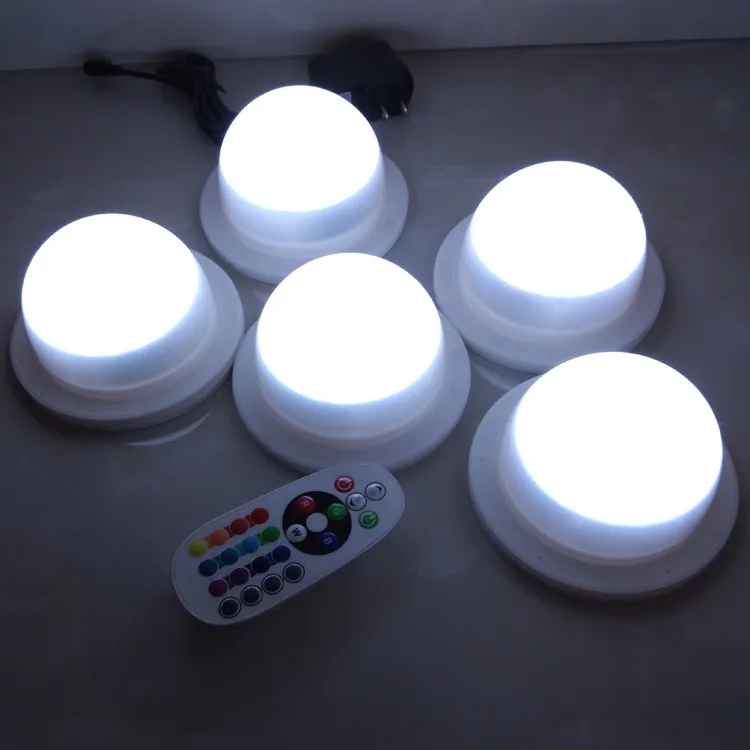 100% vattentät utomhus inomhus laddningsbart batteri RGB fjärrkontroll LED -lamplig ljus