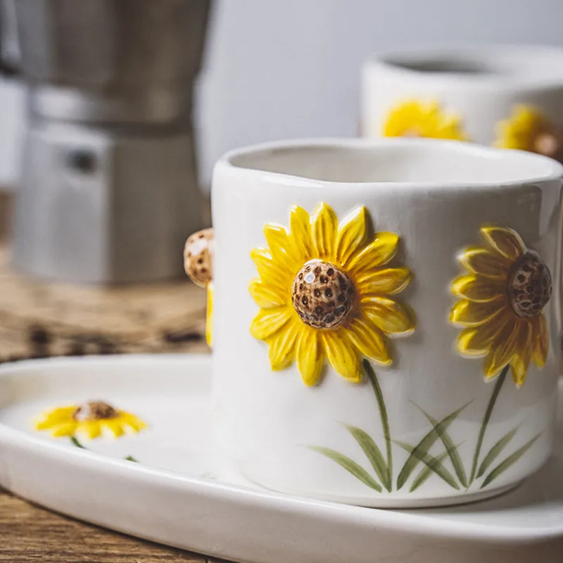 新しいブランド Ceramic Sunflower Coffee Mug Set With Dessert Plate Novelty フラワー・リース
