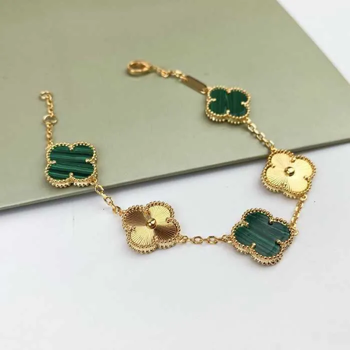 Four Leaf Clover Bracelet Natural Shell Gold Plated 18k Designer for Woman T0p Quality Official Reproductions Fashion Crystal Luxury Premium Gifts 004