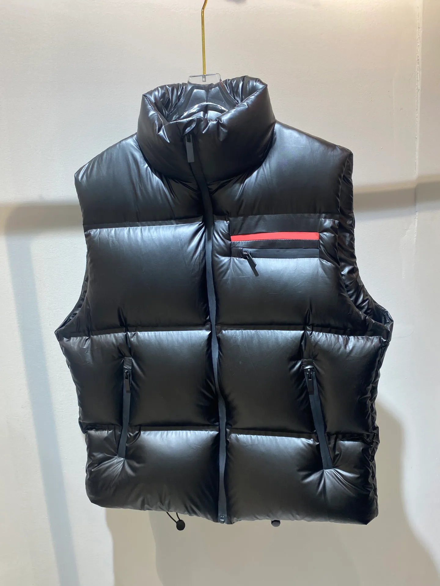 Kış markası erkek yelek moda fermuarlı cep dikiş siyah aşağı yel yeleği lüks en kaliteli tasarımcı yeleği