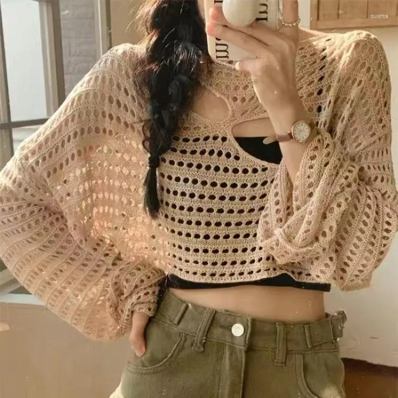 Kvinnors tröjor See-Though Hollow Out Crop Top Sticked Retro Long Sleeve T Shirt Women Summer Sun Protection Breattable Cardigans Pladed