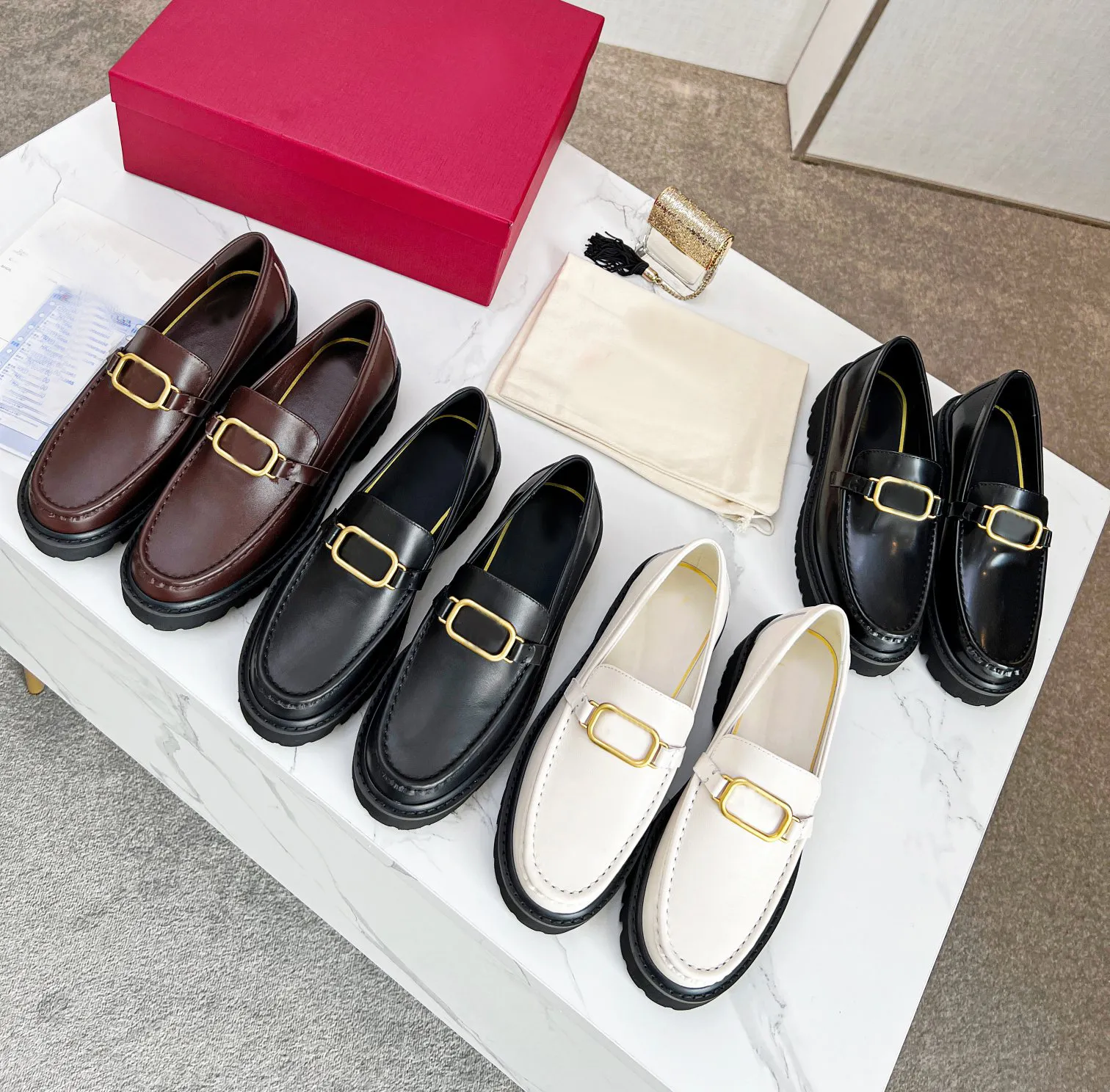 Singature Loafers Sandaalontwerper Calskin Coin Vintage-effect Casual schoenen vrouwen Men Leather Comfort Party trouwjurk Office Loafer schoen