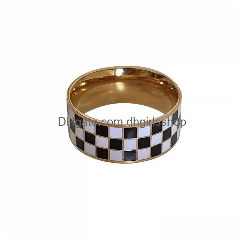 Band Rings 6mm Classic Jewelry for Women Checkerboard Simple Black and White Plaid Ring Handgjorda Luxury Gift Drop Delivery DHGen