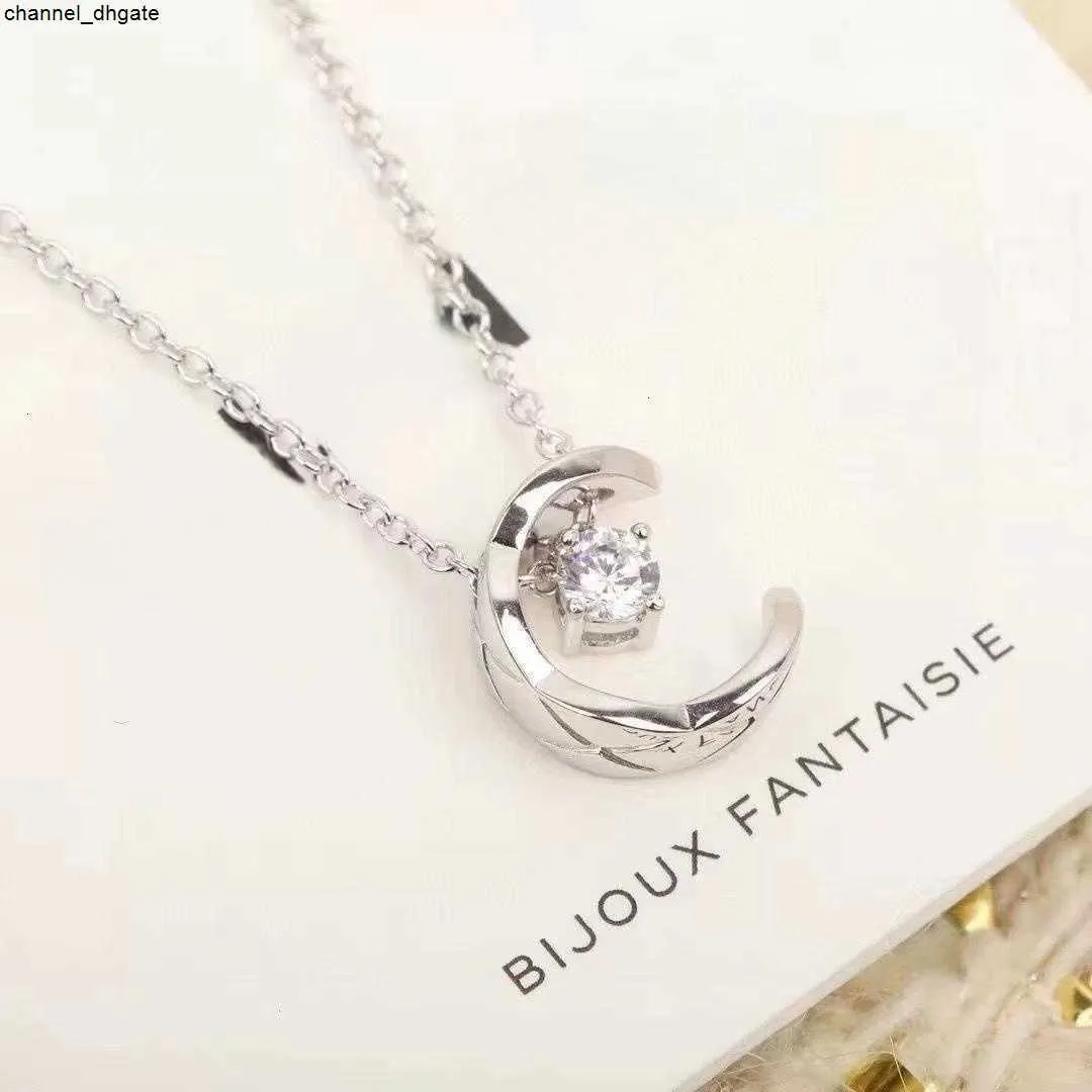 S925 Sterling Silver Channel necklace Water Ice Moon Necklace Small Fragrant Wind Diamond Pattern Moon Star Versatile Collar Chain B50S