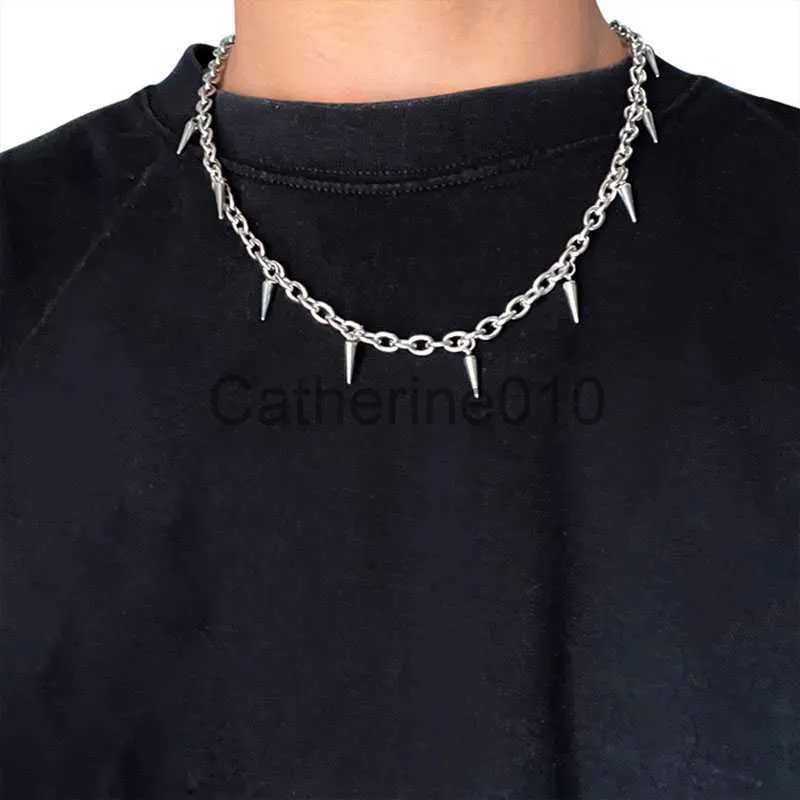 Pendentif Colliers Chaînes En Acier Inoxydable Rivet Collier Ras Du Cou pour Hommes Hiphop Punk Cou Bijoux Collier Court Chaîne Avec Pendentif Gothique Accessoires J230817