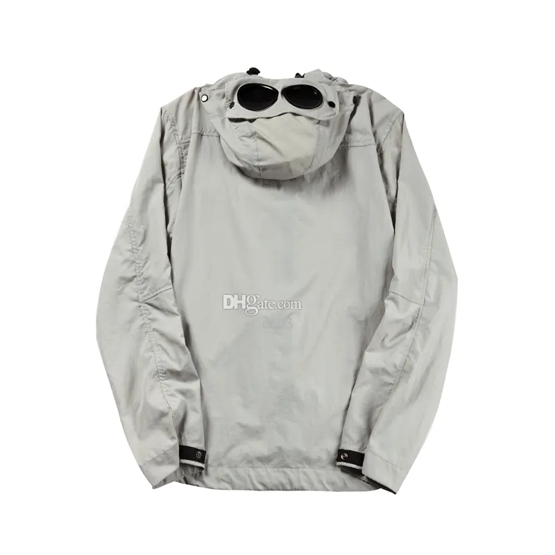 DHgate.com:Cp Company Hooded Nylon Jacket: Durable Spring