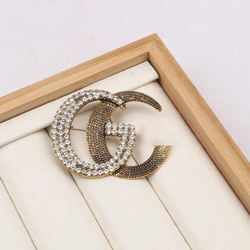 Brooch Brooch Brand Letter Brooches Bijoux Femme Pull Brooch Broch Luxury Vintage Elegant Women Jewelry Accessoires