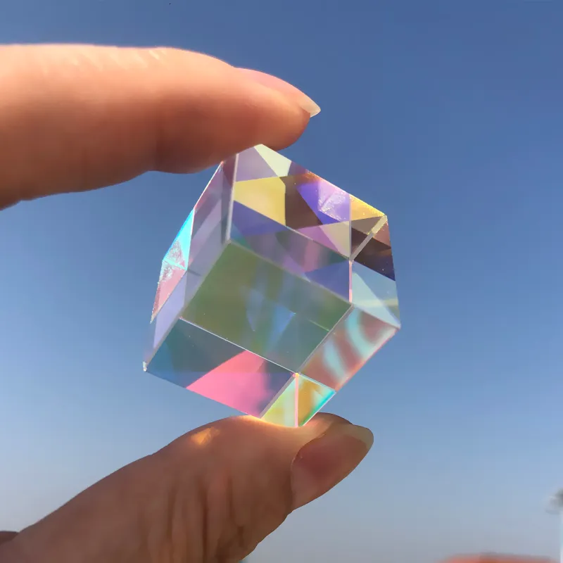 Prisms Glass Kostka 18 mm Dichroic Prism X-Cube Prism do podziału wiązki Praph Pography Prezes Udekorowanie Prezenty Śliczne światło 230816