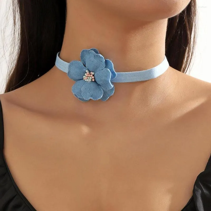 Choker Einfache gotische blaue Denim Stoff Blume für Frauen Hals Schmuck Kurzschnelle Kette Halskette Modezubehör Geschenke