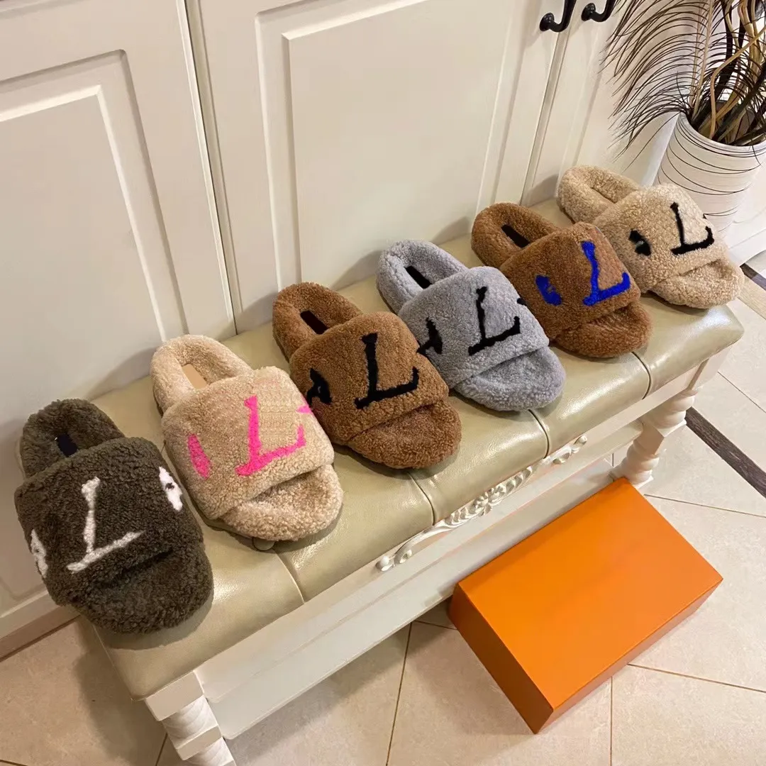 Designer tofflor lyxiga ullsandaler Plush Cotton Shoes Plush Autumn Winter Flat Sandals Solid Color Fuzzy Fluffy Slippers Women Casual varm toffel Storlek 35-42