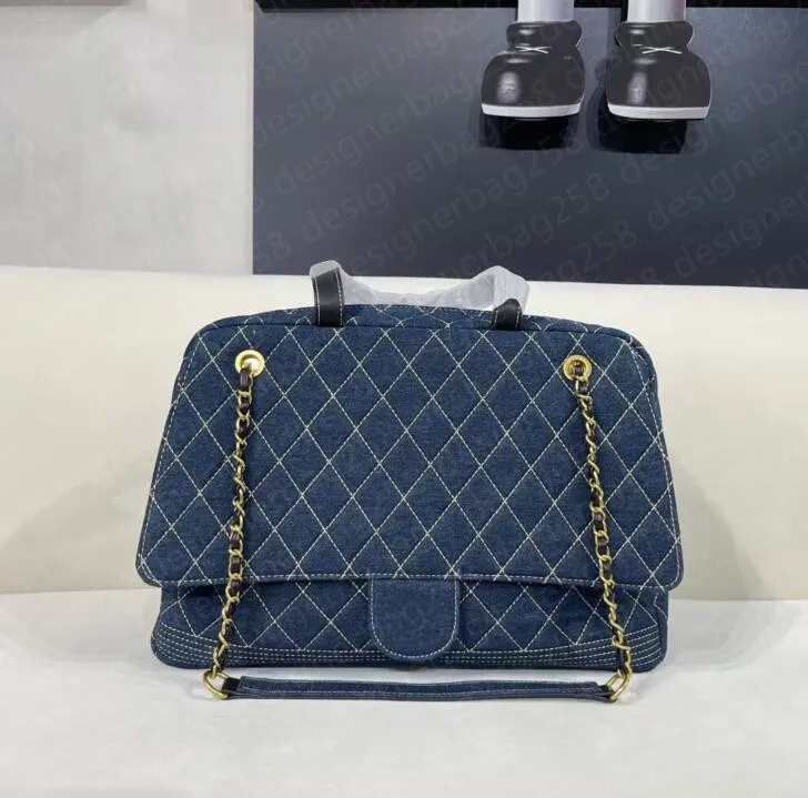 Dżinsowe projektanci niebieskie torby na ramię najwyższej jakości kobieta moda torebki Messenger Crossbody Ladies Gold Chain Sprzęgła torebka