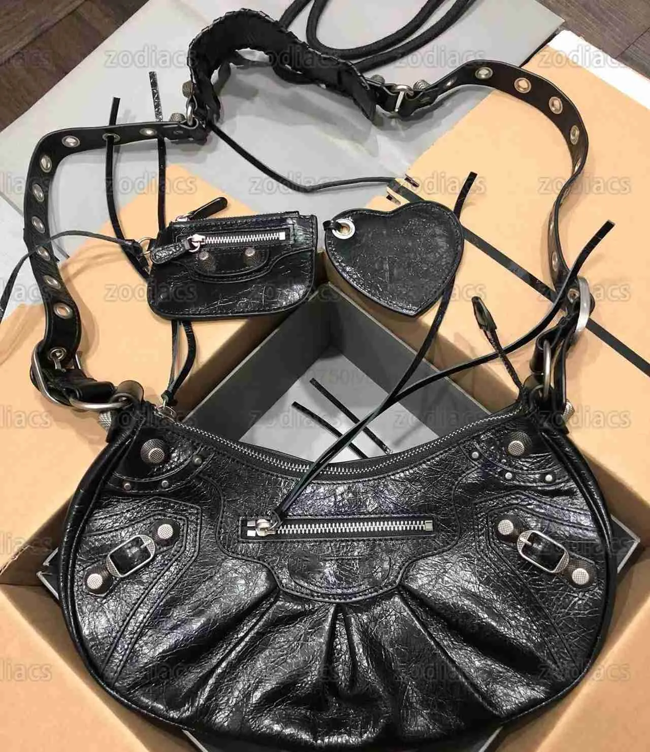 balencig LE motocicleta hombro B Bolso de diseñador CAGOLE media luna tote Mujer Moda Bolso cruzado Mini Pequeño Plata Negro Arena Cuero XS bolso Lujo Vintage Wa