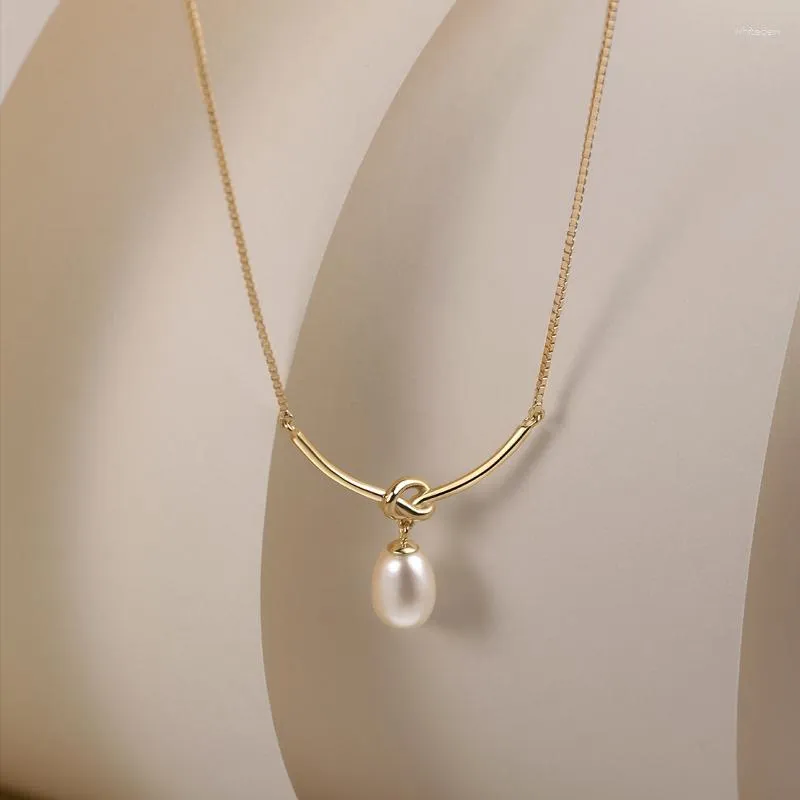 Pendant Necklaces Fashions Simple Teardrop Shaped Imitation Pearl Necklace For Women Temperament And Elegance Party Vacation Jewelry Gifts