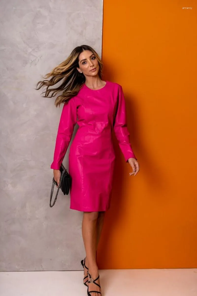 Casual klänningar läderklänning för kvinnors handgjorda kändis bär rosa