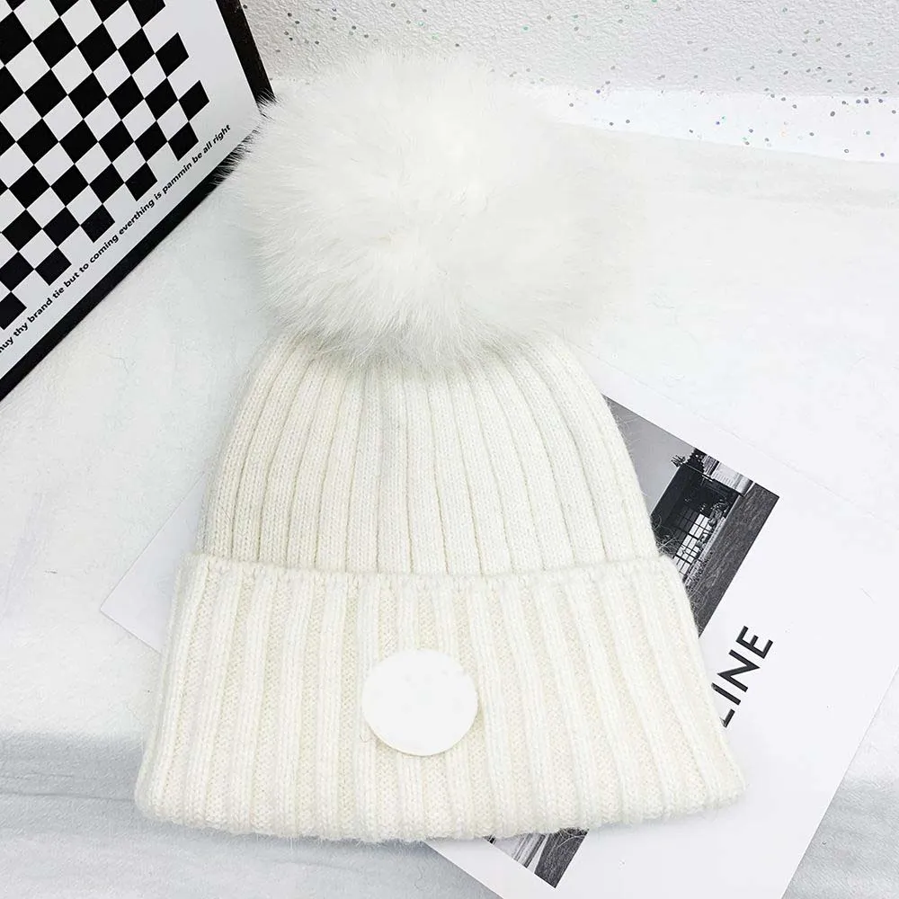 Şapkalar Tasarımcı Şapkalar Kış Örme Beanie Tavşan Saç Şapkası Erkekler Kalın Örme Kalın Sıcak Tilki Peluş Top Kadın Beanie Hat 5 Renk