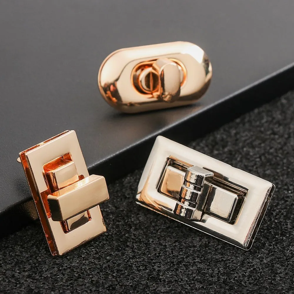 Amazon.com: Asamuyu 8 Sets Ring Turn Lock Clasp Purse Closure Twist Locks  Fasteners Clip Clasp Buckles for DIY Handbag Shoulder Bag Closure Purse  Making Supplies with Mini Screwdriver (4 Colors) : Arts,