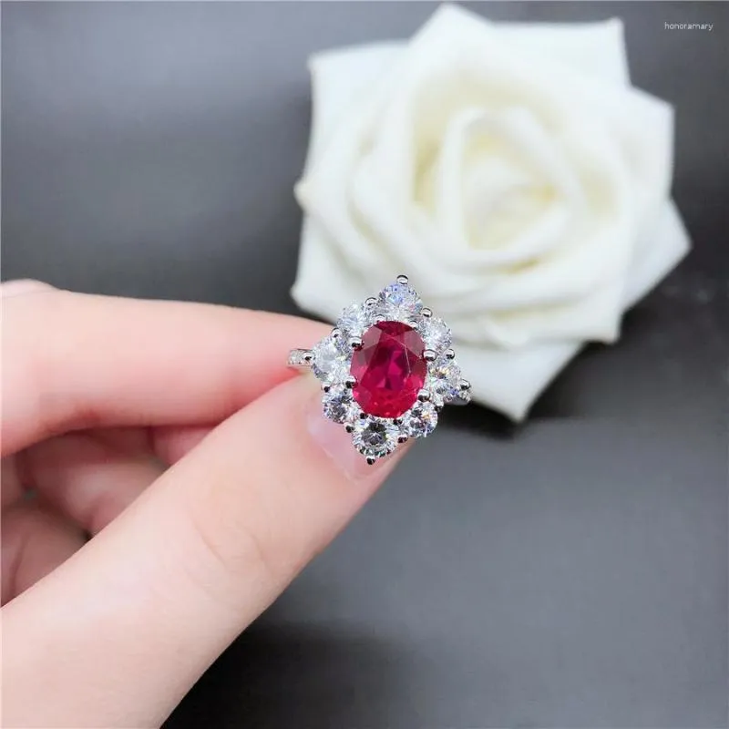 Ringos de cluster sólido 18k White Gold 2ct Forma oval Ruby Diamond Engagement For Women Beautiful Birthday Jewelry Presente com caixa