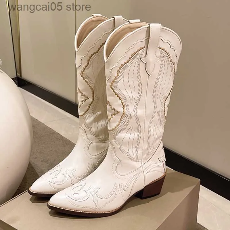 Stivali da cowboy alti ginocchini bianchi per donne 2023 Autumn PU in pelle tacchi grossi stivali da donna più taglia 42 punta Western Botas Western T230817