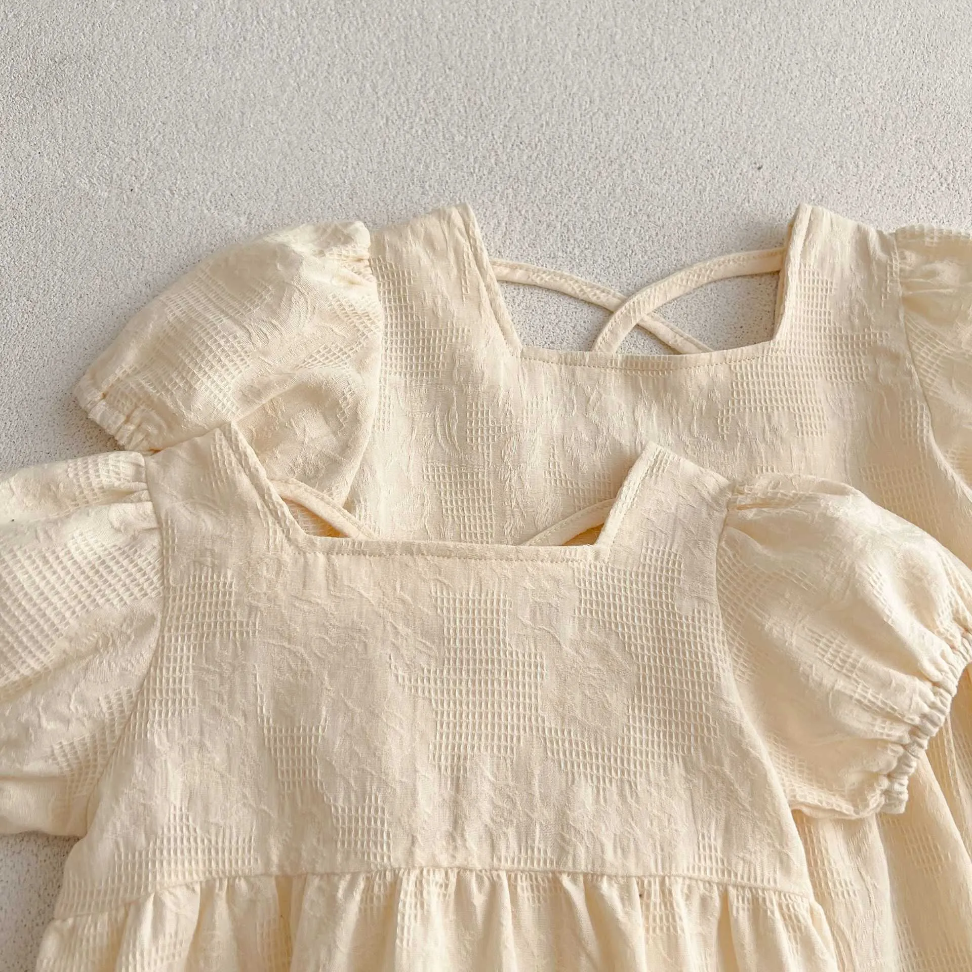 Robes de fille manches bouffantes bébé fille robe vêtements vêtements pour enfants enfants solide Beige été décontracté doux coton robe