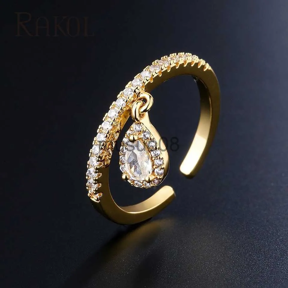 Bandringar Rakol Water Drop Cubic Zirconia Pendant Rings for Women Ins Trendy Jewelry Justerbar Ring Exquisite Anniversary Party J230817