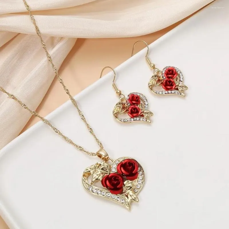 Halskette Ohrringe Set Creative Love Rose Heart Anhänger für Frauen exquisite Zirkon für immer romantische Valentinstag Schmuck