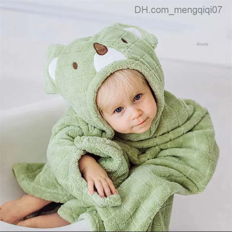 Capa de baño con capucha para bebés