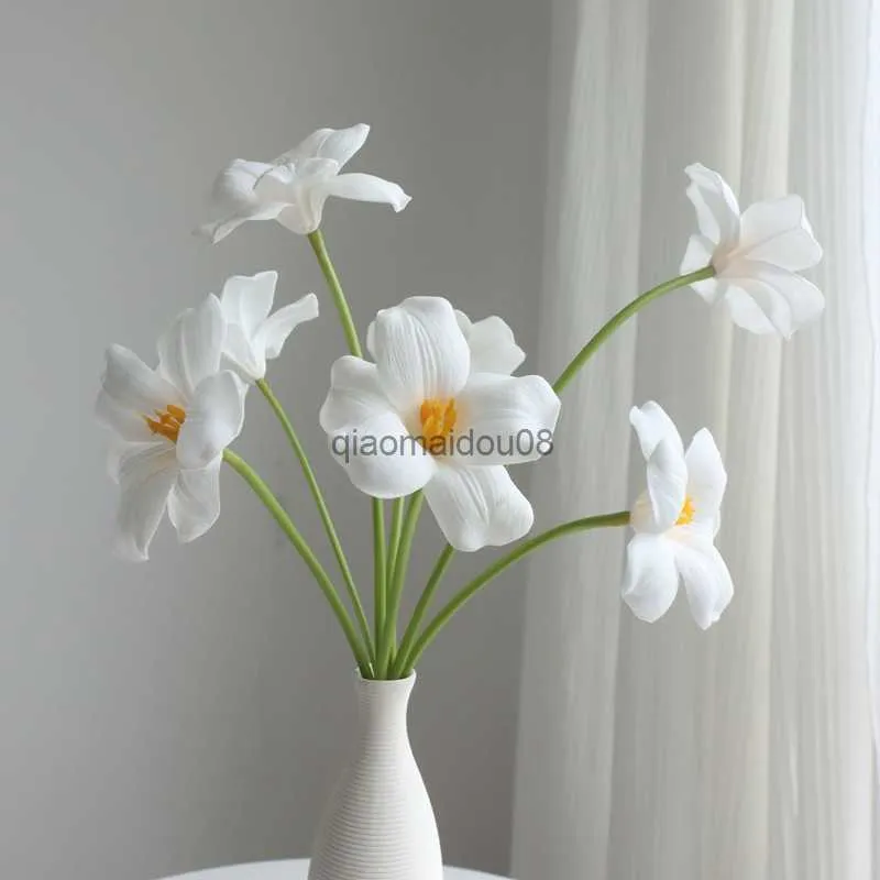 Flores decorativas grinaldas reais toque aberto tulipas luxuosas brancas falsas FLORES FLORES ARTIFICIALES PARA DECORAÇÃO DE CASAMENTO DE FESTO em casa Fleurs Artificielle HKD230818