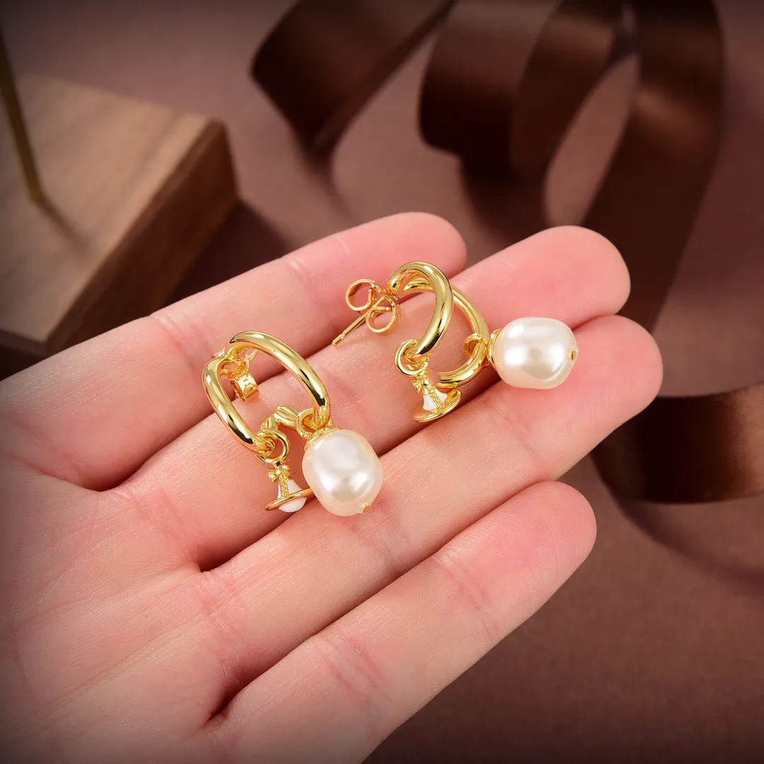 Woman Stud Designer Earrings Gold Hoop Earing Vivian Orecchini Luxury Women Saturn Pearl Earings Westwood jewelry 8944