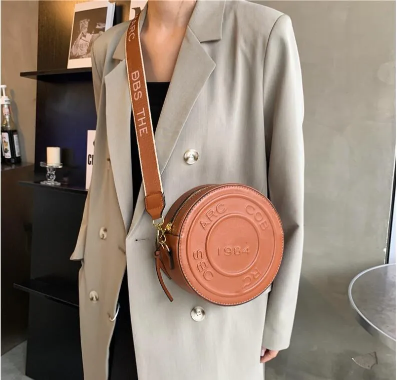 Modische Solid -Color -Umhängetaschen Crossbody -Tasche für Frauen Leder Geldbeutel weibliche Designer -Taschen Handtaschen Frauen Taschen