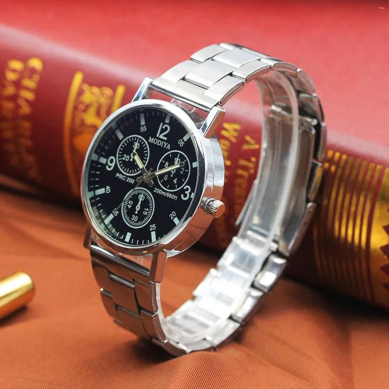 Orologi da polso studenti di moda maschile orologio chic semplice stile semplice materiale robusto per lo shopping e la vendita di PR di vita quotidiana