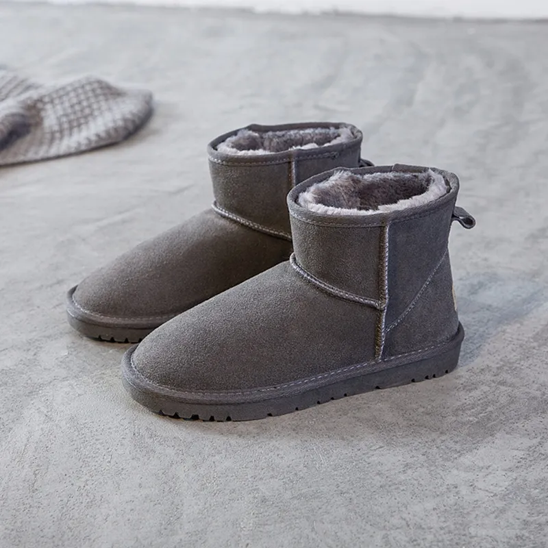 Winter heißer kurzer Röhrchen mittelgroße Röhrchen-Plattform-Kofferraum Designer Frau Winter-Knöchel Australien Schneestiefel Dicke Boden echtes Leder warmes flauschige Stiefel mit Pelzgröße 35-41