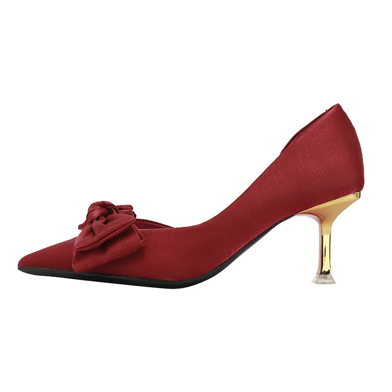 새로운 와인 레드 웨딩 슈즈 하이힐 여성의 얇은 발 뒤꿈치 뾰족한 신부 신발 새틴 마감 크기 34-39