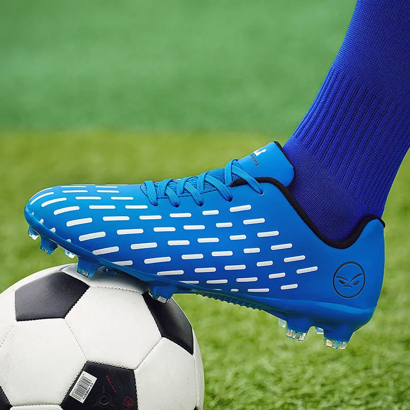 Kleiderschuhe Männer Fußballschuhe Unbekannte Fußballstiefel Erwachsene Kinder im Freien im Freien trainieren Futsal-Schuhe Größe 32-45 230817