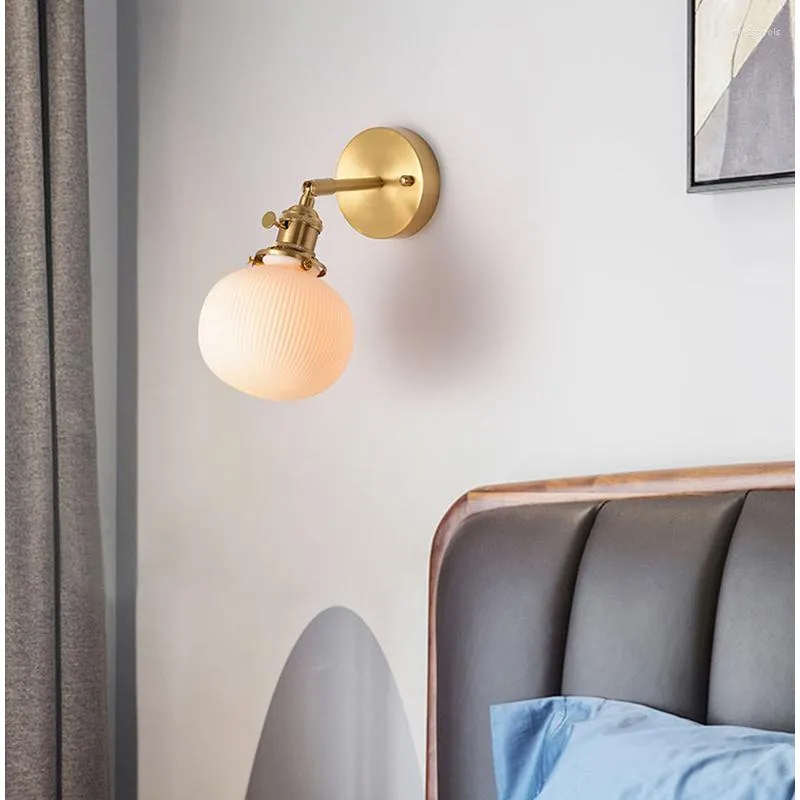 Lampa ścienna nowoczesne lampy kinkietowe Oprawa oświetlenia biała ceramika z miedzianym uchwytem do salonu sypialnia łóżka